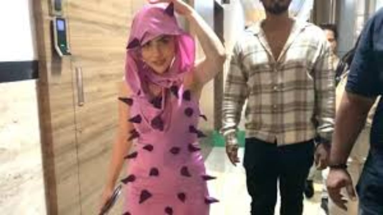 Uorfi Javed,dragon fruit dress,viral dress