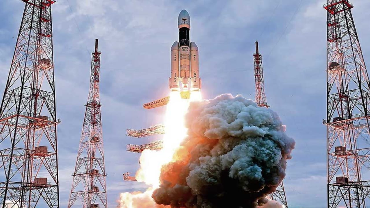 Russia's Luna-25 spacecraft,India,Russia.