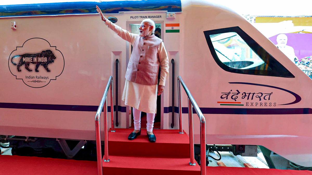 Vande Bharat Express,Engine,Chittaranjan Locomotive Works,West Bengal