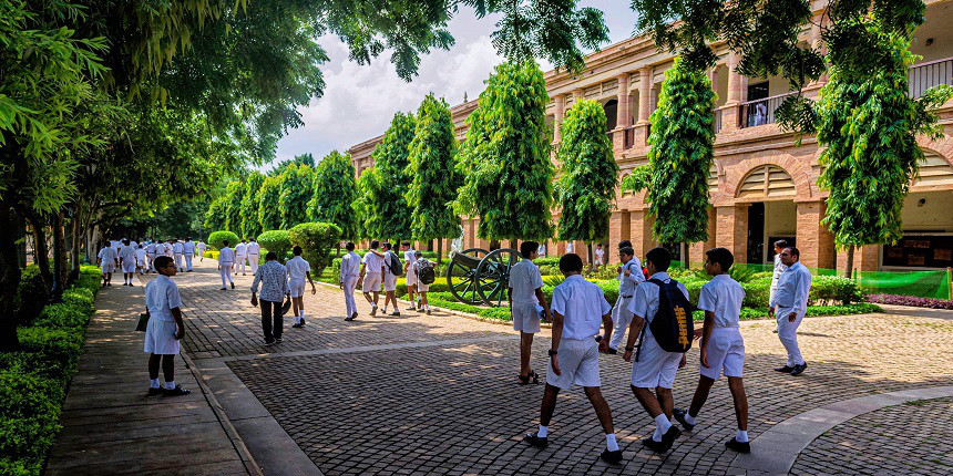 Expensive School,Scindia School,Rajasthan,Mukesh Ambani,Salman Khan