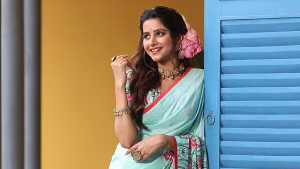 Actress,Debvhandrima Singha Roy,Tollywood,Durga Puja,Fashion
