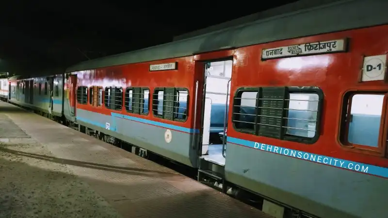 Train,Snake,Chambal Express