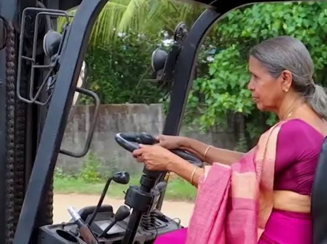 India,Kerala,Viral news,Kerala news,Old lady