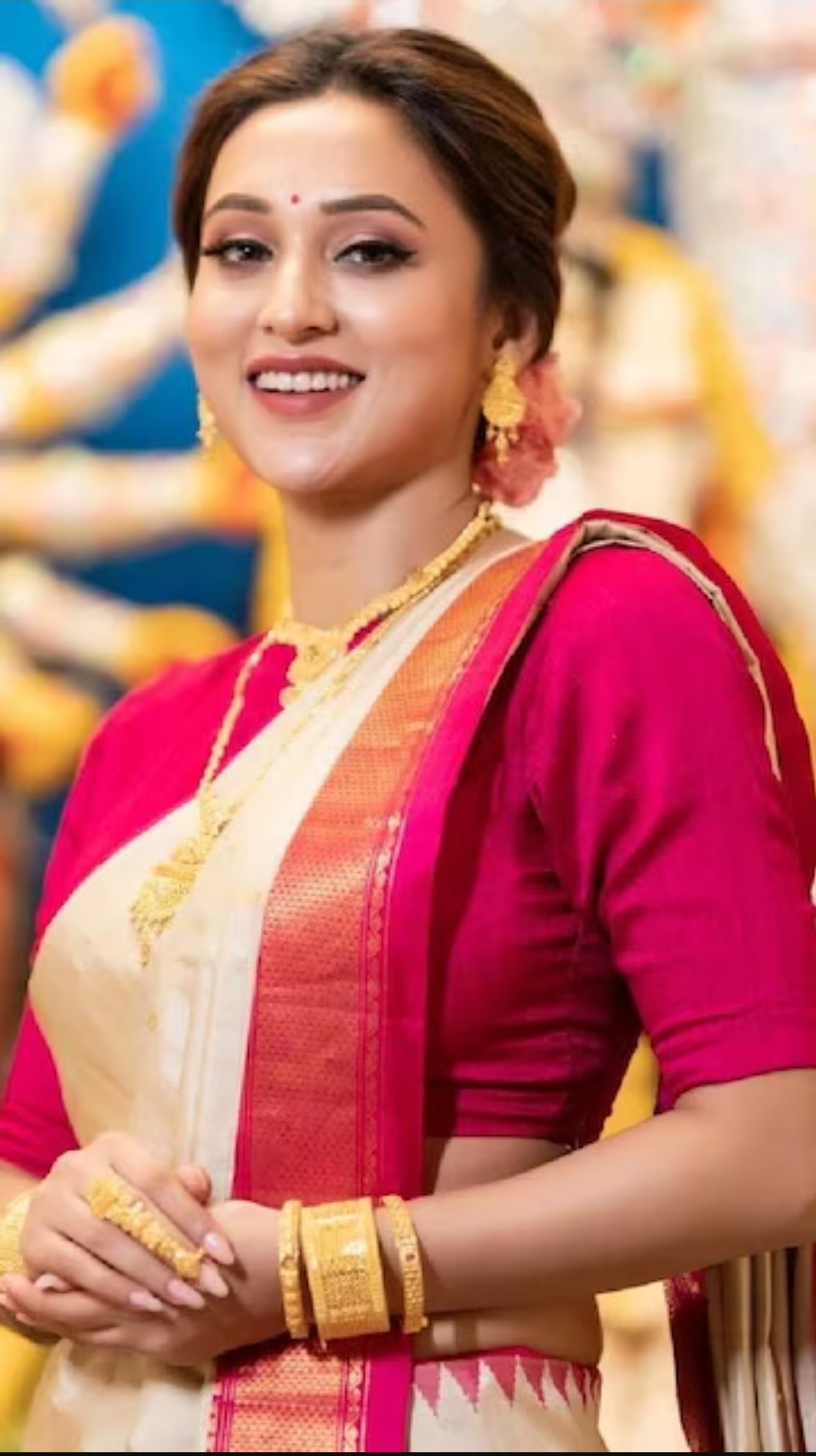 মিমি চক্রবর্তী,স্পেশাল লুকস,সপ্তমী - দশমী,টলিউড,পুজোর সাজ