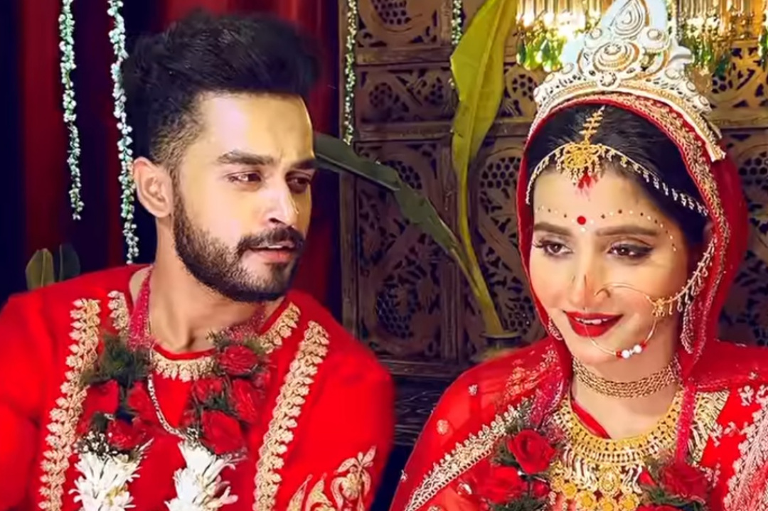 West Bengal,Kolkata,Tollywood,Bengali Actress,Debchandrima Sinha Roy,Marriage,Video,Viral,Social media