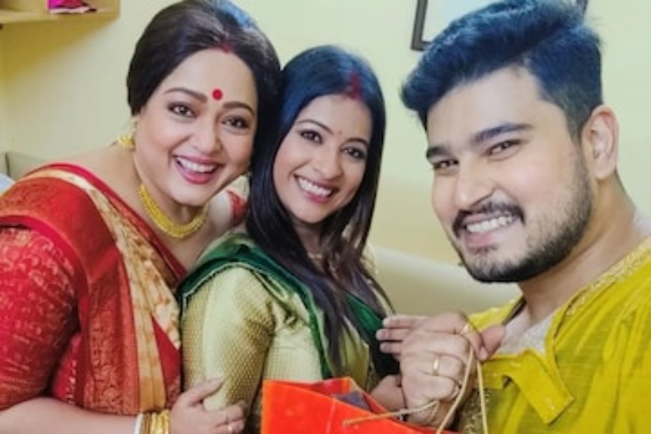 Tollywood,Marraige,Swarnadipto Ghosh,Arpita Ghosh,wedding,Serial,zee bangla,Fulki